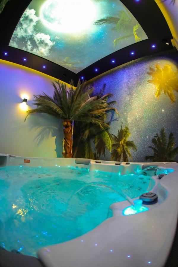 Apartament Ksiezycowy Z Jacuzzi نوفة ساونج المظهر الخارجي الصورة