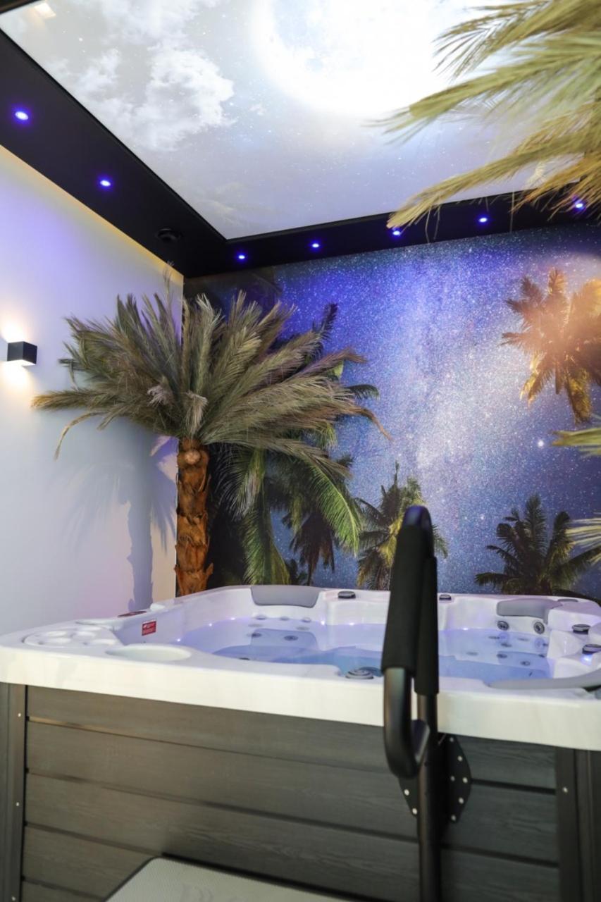 Apartament Ksiezycowy Z Jacuzzi نوفة ساونج المظهر الخارجي الصورة